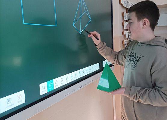 Grafika 7: Zajęcia z matematyki