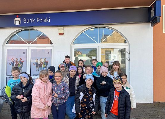 Grafika 2: Wizyta w Banku PKO BP