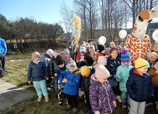 Grafika 4: Witamy wiosnę