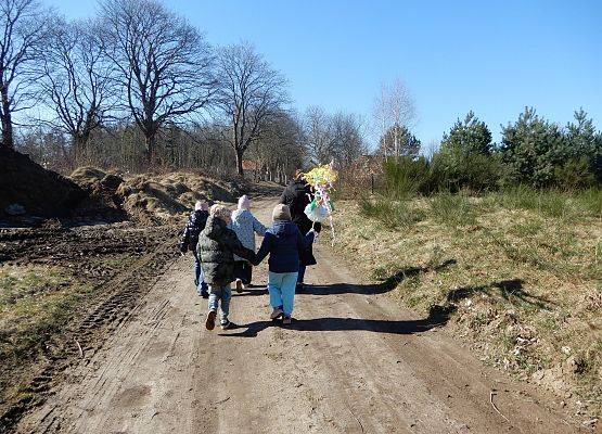 Grafika 8: Witamy wiosnę