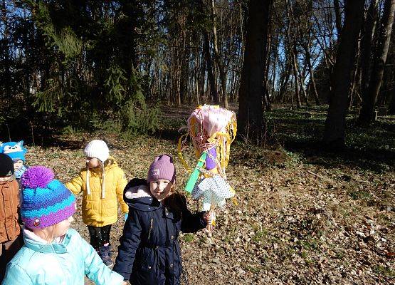 Grafika 15: Witamy wiosnę