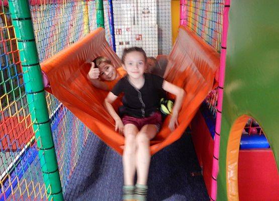 Grafika 16: Wycieczka do Parku Trampolin