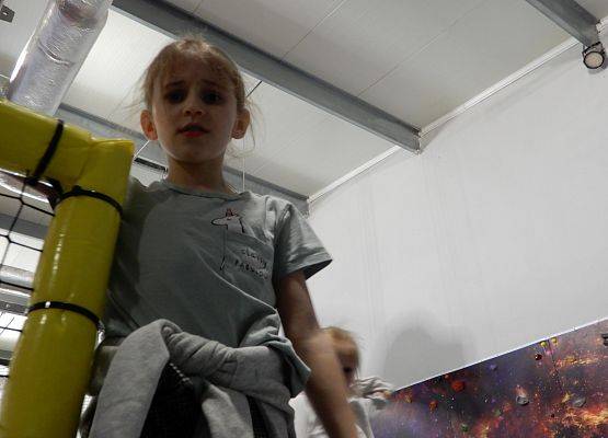 Grafika 22: Wycieczka do Parku Trampolin