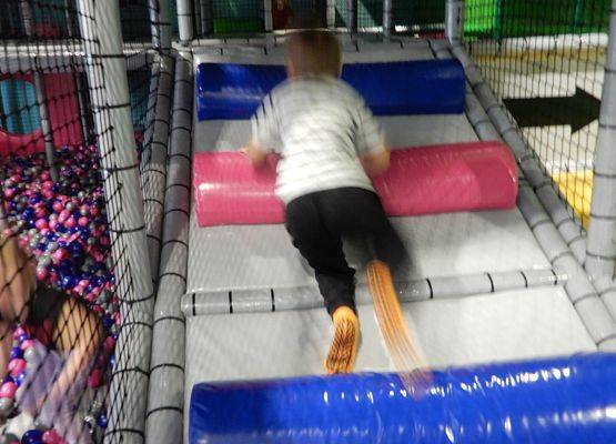 Grafika 39: Wycieczka do Parku Trampolin