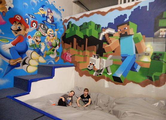 Grafika 59: Wycieczka do Parku Trampolin