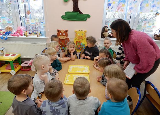 Grafika 4: Dlaczego bałwanki żegnają się z nami? - zabawy badawcze