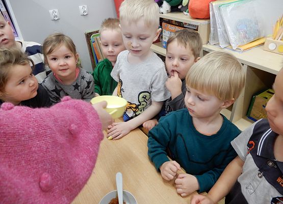 Grafika 12: Dlaczego bałwanki żegnają się z nami? - zabawy badawcze