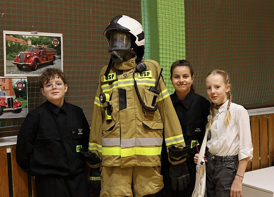 Grafika 2: Powiatowy Turniej Wiedzy Pożarniczej