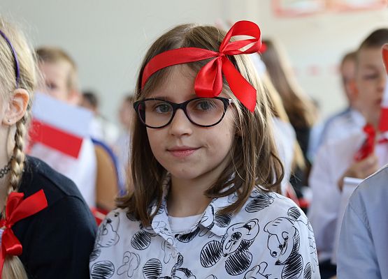 Grafika 6: Pierwsza rocznica nadania imienia  - Dzień Patrona