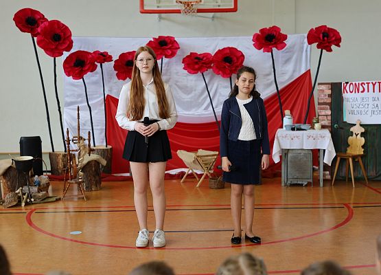 Grafika 28: Pierwsza rocznica nadania imienia  - Dzień Patrona