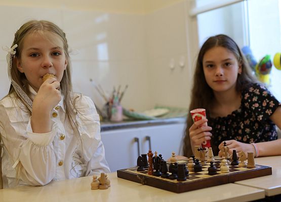 Grafika 68: Pierwsza rocznica nadania imienia  - Dzień Patrona