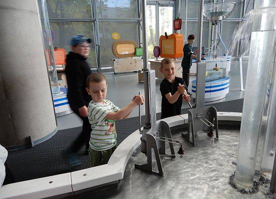 Grafika 7: Wycieczka do Centrum Nauki w Gdyni