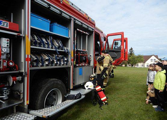 Grafika 4: Wizyta strażaków