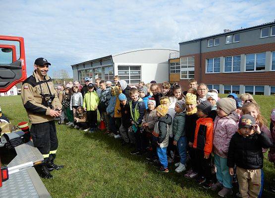 Grafika 6: Wizyta strażaków