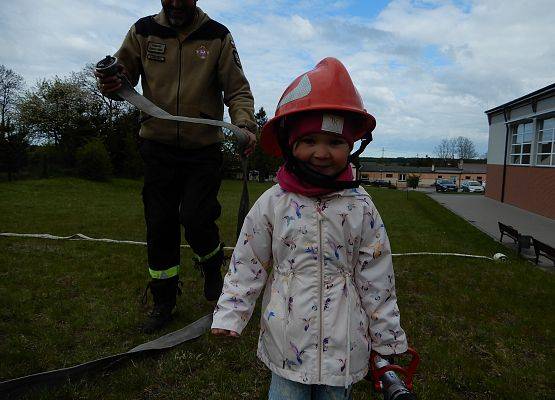 Grafika 22: Wizyta strażaków