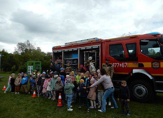 Grafika 25: Wizyta strażaków