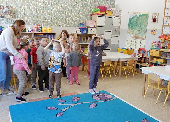 Grafika 11: Dzień Bibliotekarza w przedszkolu