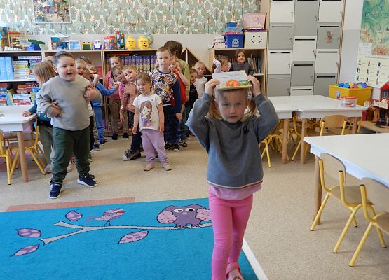 Grafika 12: Dzień Bibliotekarza w przedszkolu