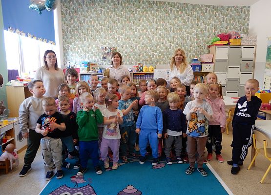 Grafika 21: Dzień Bibliotekarza w przedszkolu