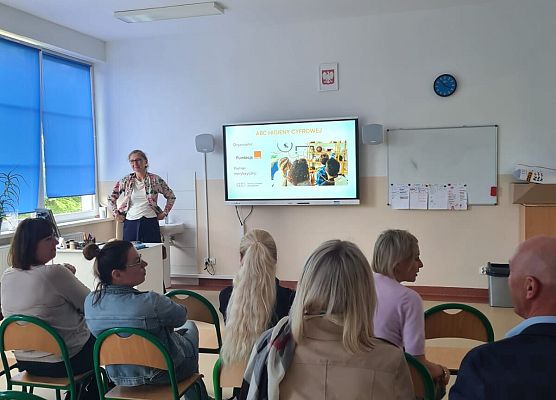 Grafika 7: ABC higieny cyfrowej