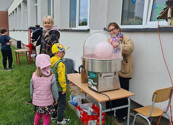 Grafika 4: Festyn rodzinny