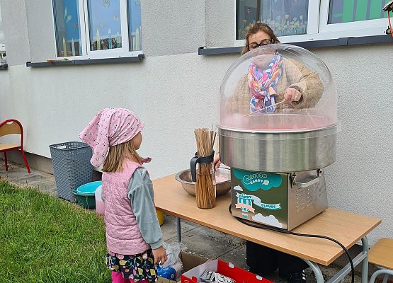 Grafika 5: Festyn rodzinny