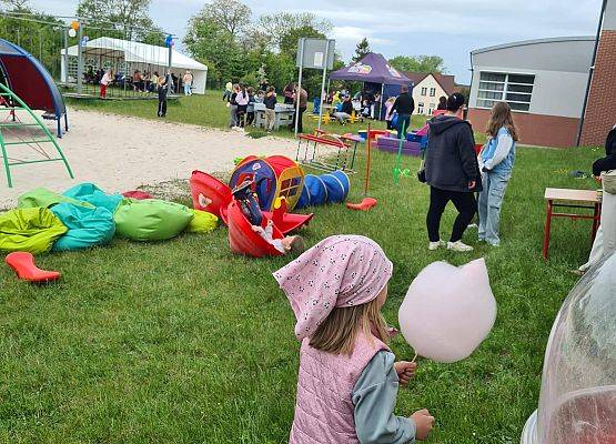 Grafika 6: Festyn rodzinny