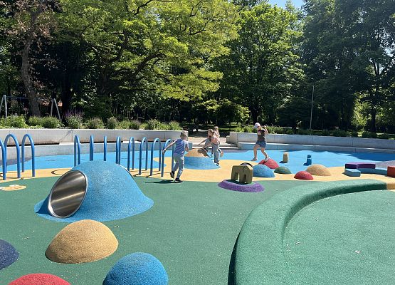 Grafika 17: Wycieczka do Muzeum Pomorza Środkowego w Słupsku