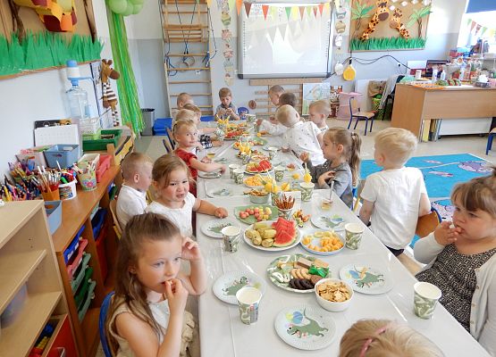 Grafika 11: Zakończenie Roku w przedszkolu.