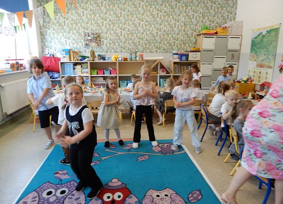 Grafika 14: Zakończenie Roku w przedszkolu.