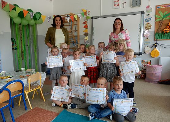 Grafika 28: Zakończenie Roku w przedszkolu.