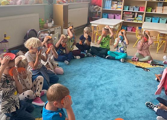 Grafika 40: Międzynarodowy Dzień Kropki w przedszkolu