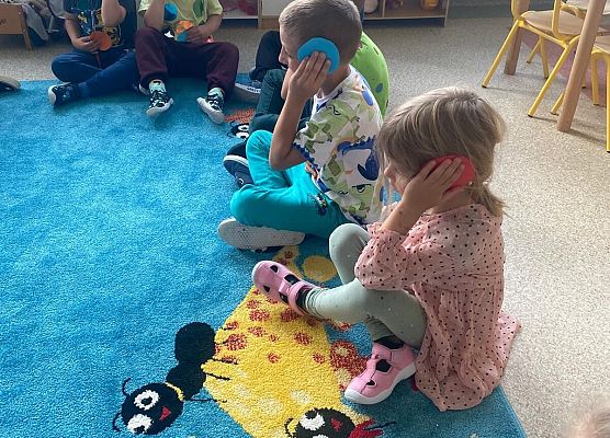 Grafika 44: Międzynarodowy Dzień Kropki w przedszkolu