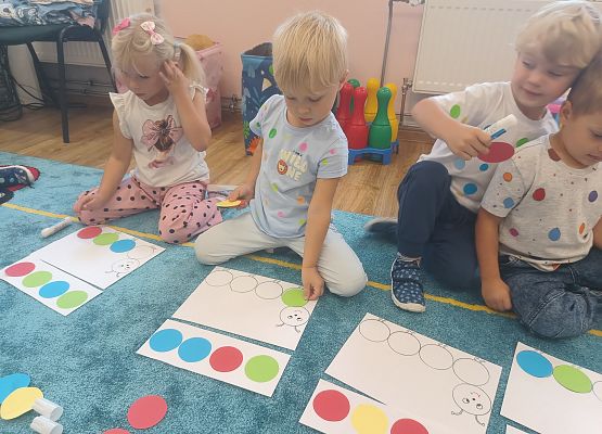 Grafika 11: Międzynarodowy Dzień Kropki w przedszkolu