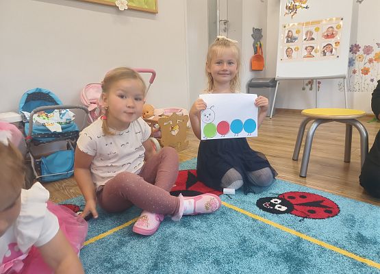 Grafika 12: Międzynarodowy Dzień Kropki w przedszkolu