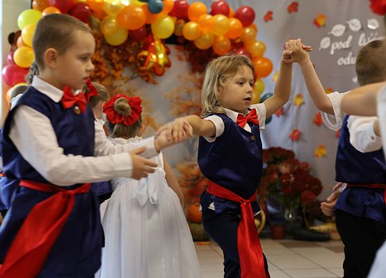 Grafika 13: Pasowanie na uczniów klasy pierwszej