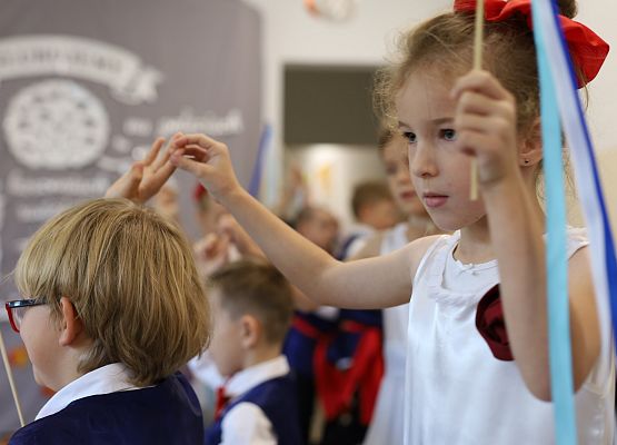 Grafika 26: Pasowanie na uczniów klasy pierwszej