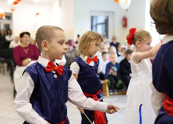 Grafika 28: Pasowanie na uczniów klasy pierwszej