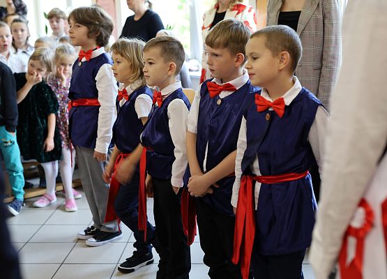 Grafika 43: Pasowanie na uczniów klasy pierwszej