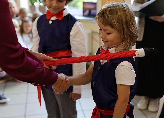 Grafika 44: Pasowanie na uczniów klasy pierwszej