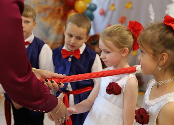 Grafika 51: Pasowanie na uczniów klasy pierwszej