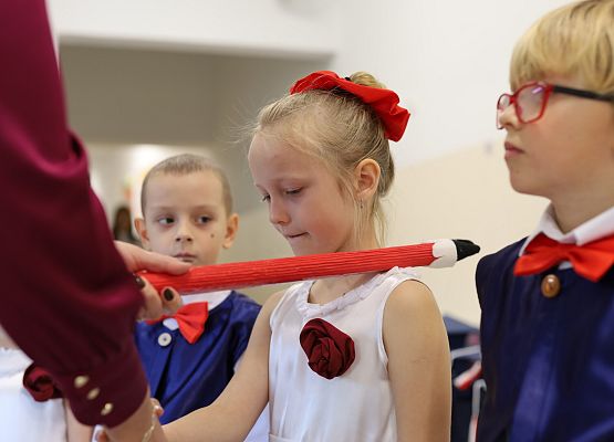 Grafika 55: Pasowanie na uczniów klasy pierwszej