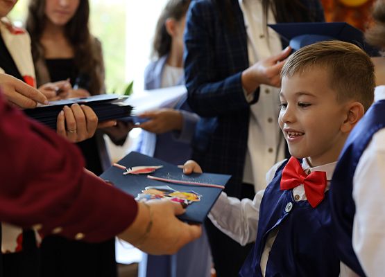 Grafika 58: Pasowanie na uczniów klasy pierwszej