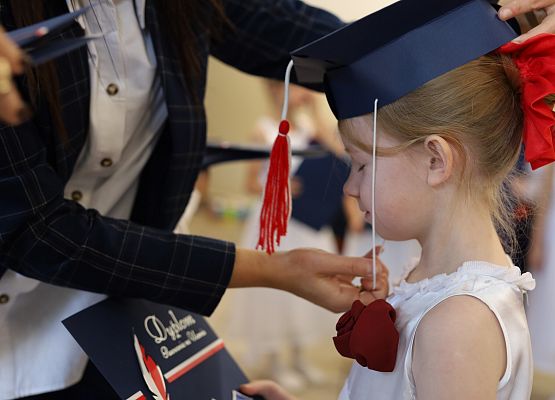 Grafika 68: Pasowanie na uczniów klasy pierwszej