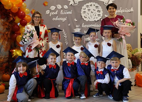 Grafika 1: Pasowanie na uczniów klasy pierwszej