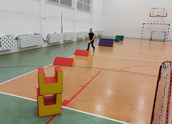 Grafika 10: Piąta Nocowanka Klasy 6 w Szkole (30 października 2025 r.)