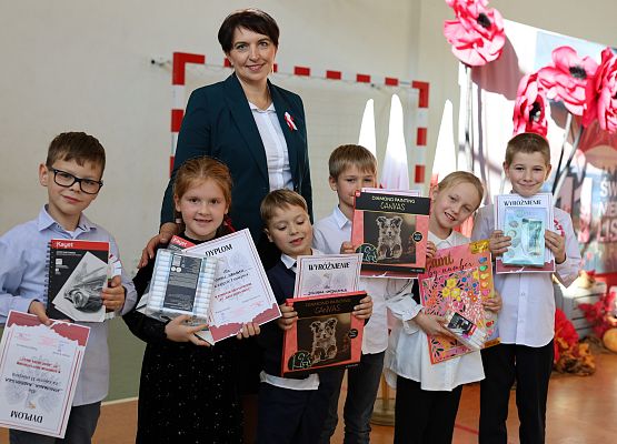 Grafika 12: Konkurs recytatorski „Nasz Orzeł Biały”