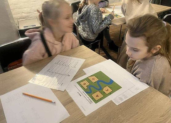 Wizyta klas 2-4 w Hevelianum w Gdańsku grafika