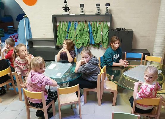 Wizyta klas 2-4 w Hevelianum w Gdańsku grafika