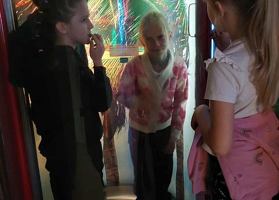 Wizyta klas 2-4 w Hevelianum w Gdańsku grafika